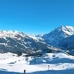 Mit Bergblick By Interhome アパート グリンデルヴァルト